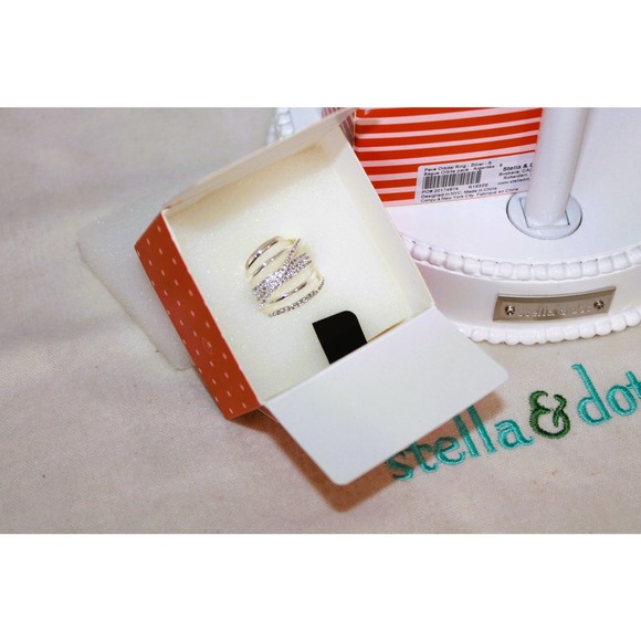 NIB Stella & Dot Pave Orbital Ring Silver 9 - Picture 2 of 6